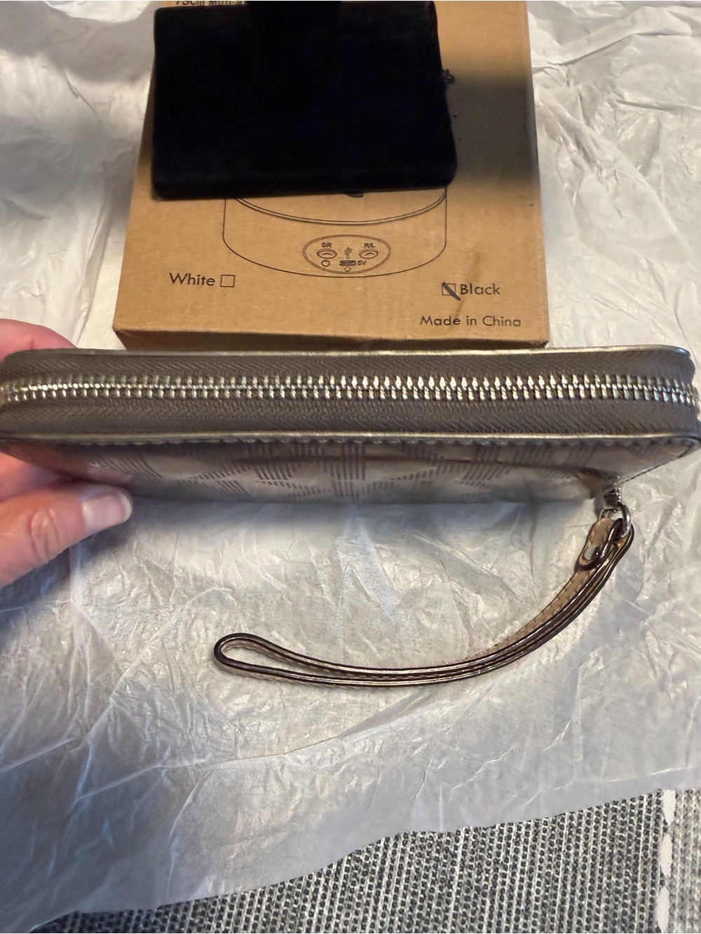Michael Kors Metallic Bronze Logo Zip Wallet - Picture 4 of 11